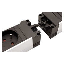 BACHMANN Systém STEP ALU, 4x zásuvka CZ, GST18(M) - 4x CEE 7/5(F) - GST18(F) (336.046)