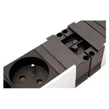 BACHMANN Systém STEP ALU, 4x zásuvka CZ, GST18(M) - 4x CEE 7/5(F) - GST18(F) (336.046)