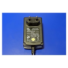 goobay Univerzální napájecí adaptér 3-12V/2,25A, černý