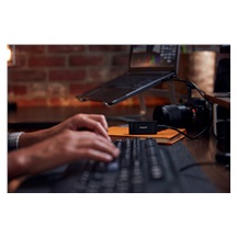 Kingston Externí SSD 2TB XS1000, USB 3.2, černá