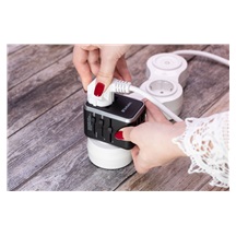 VERBATIM Universal Travel Adapter UTA-04 Cestovni adapter