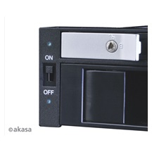 AKASA Lokstor M51 - 2.5" a 3.5" HDD rack do 5,25"