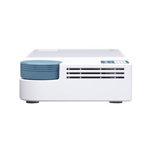 QNAP řízený switch QSW-M408-4C (12 portů: 8x Gigabit port + 4x 10G SFP+ / 10GbE kombo porty)