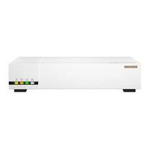 QNAP SD-WAN router QHora-322 (4jádrový procesor, 4GB DDR4 RAM, 6x 2,5GbE, 3x 10GbE, 1x USB 3.2 Gen1)