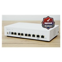 QNAP SD-WAN router QHora-322 (4jádrový procesor, 4GB DDR4 RAM, 6x 2,5GbE, 3x 10GbE, 1x USB 3.2 Gen1)
