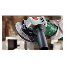 Bosch UniversalGrind 750-115 úhlová bruska, 750 W, 12.000 ot/min, aretace vřetena, ochranný kryt